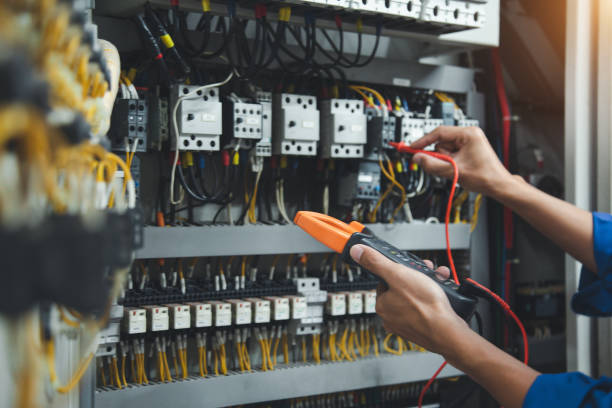 Best Emergency Electrical Repair  in Marquette, MI